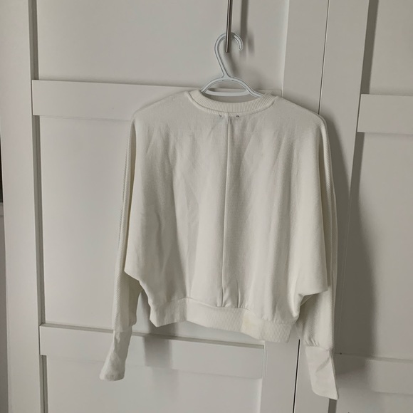 Dynamite Sweater/Blouse - Picture 2 of 3